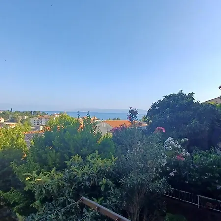 Apartment Zlata *